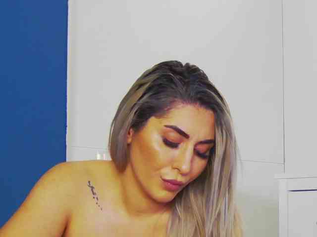 CelineMeyer webcam