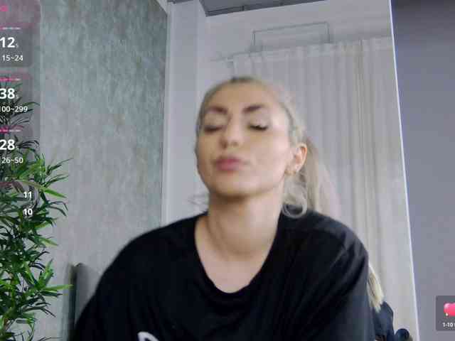 CelineMeyer webcam