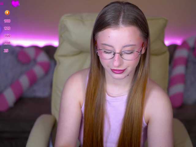 SilverrMoon's BongaCams show and profile