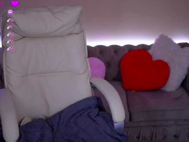 SilverrMoon's BongaCams show and profile