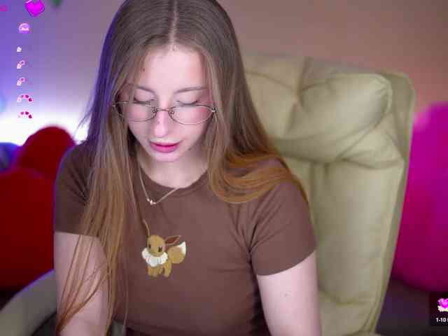 SilverrMoon Live Webcam on BongaCams