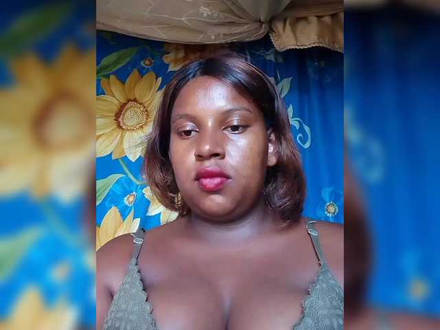 Maya21a's BongaCams show and profile