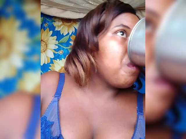 Maya21a vous attend pour discuter, flirter et plus sur bongacams