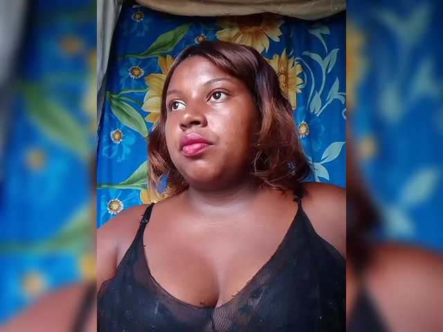 Maya21a's BongaCams show and profile