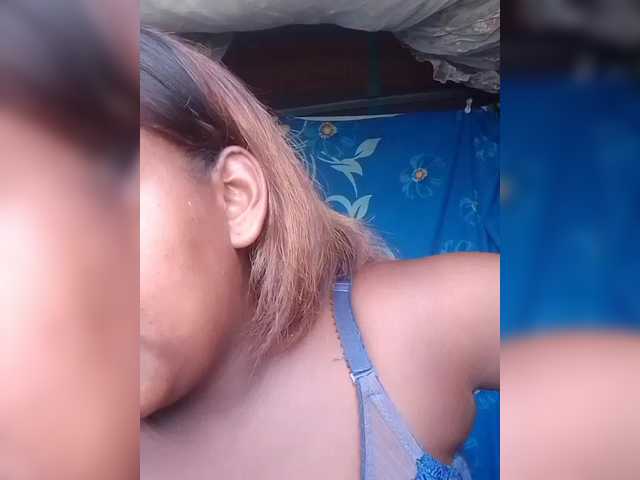 Maya21a's BongaCams show and profile