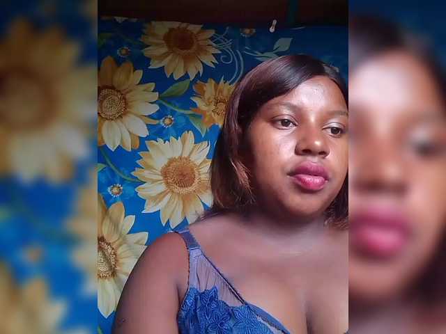 Maya21a's BongaCams show and profile