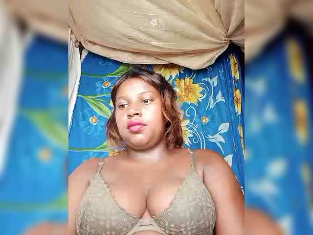 Maya21a's BongaCams show and profile