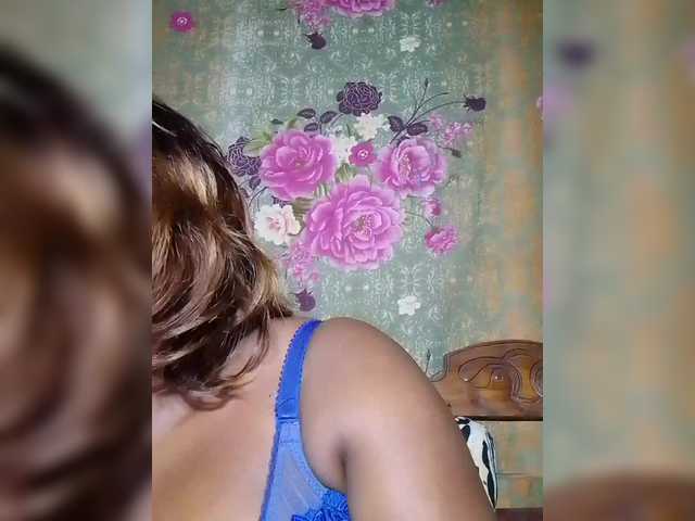 Maya21a's BongaCams show and profile