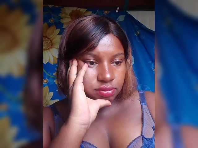 Maya21a's BongaCams show and profile