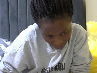 PrettyAlianah Porn Show