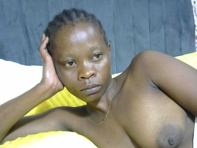 PrettyAlianah's BongaCams show and profile