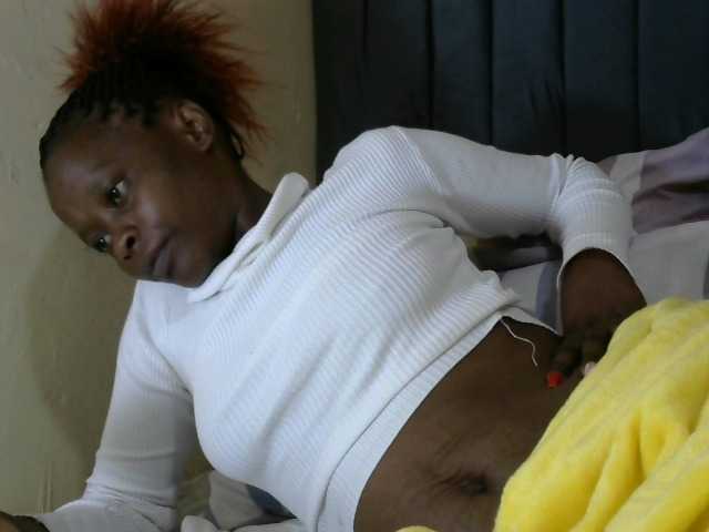 PrettyAlianah's BongaCams show and profile