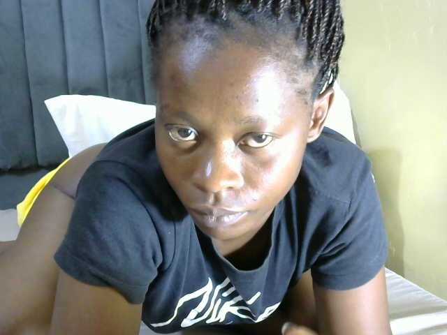 PrettyAlianah's BongaCams show and profile