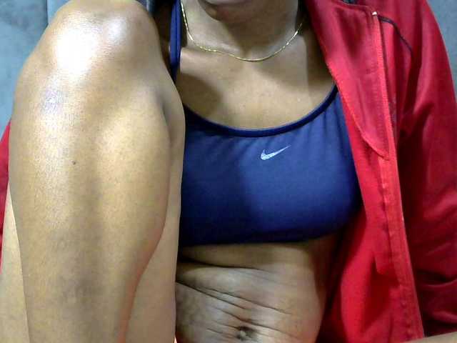 PrettyAlianah's BongaCams show and profile