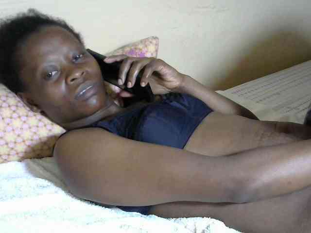 PrettyAlianah webcam