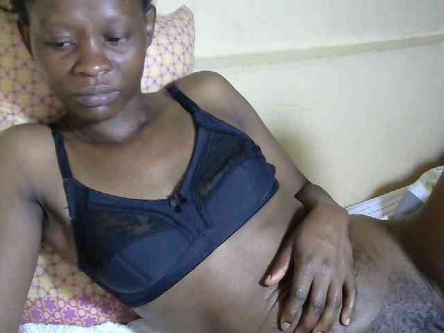 PrettyAlianah webcam