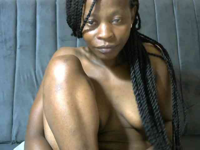 PrettyAlianah webcam