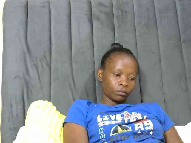 PrettyAlianah webcam