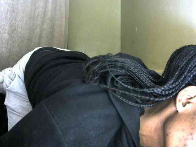 PrettyAlianah webcam