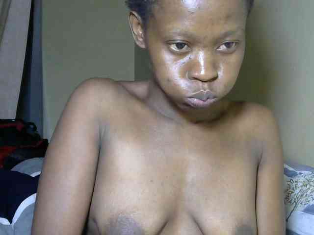 PrettyAlianah webcam