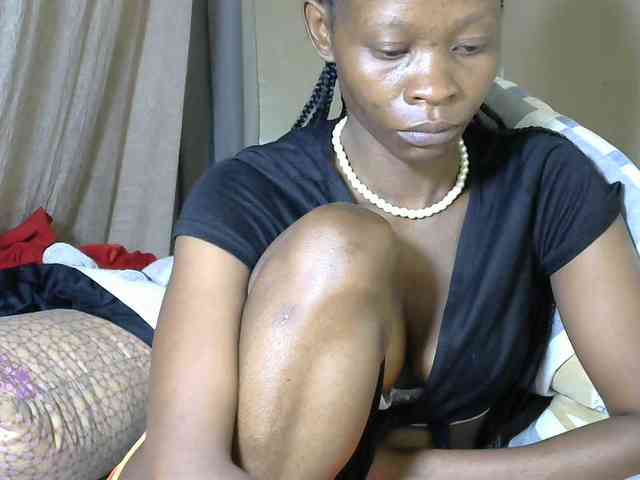 PrettyAlianah webcam