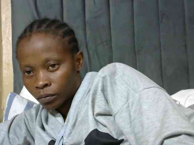 PrettyAlianah webcam