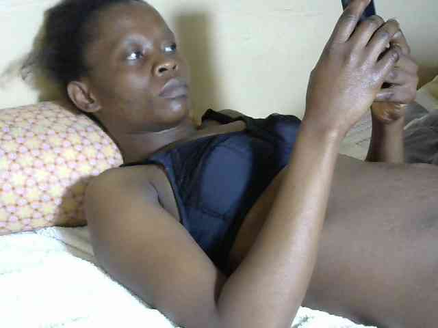 PrettyAlianah webcam