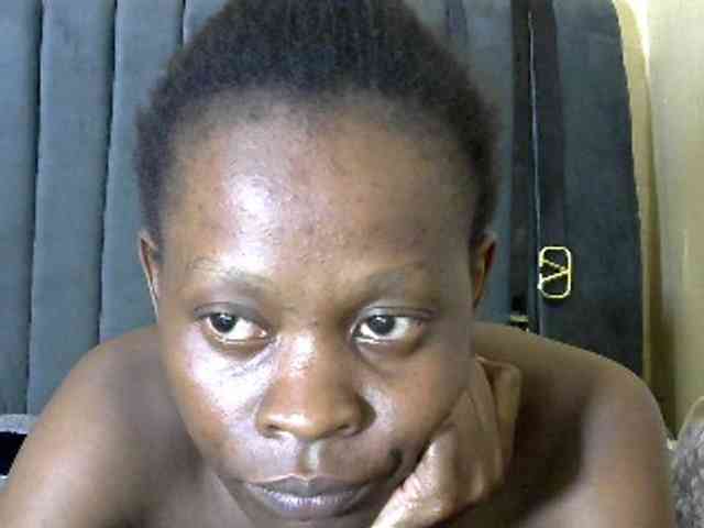 PrettyAlianah webcam