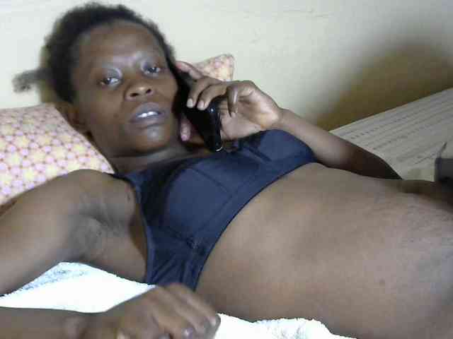 PrettyAlianah webcam