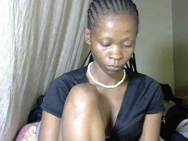 PrettyAlianah webcam