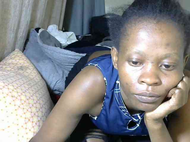 PrettyAlianah webcam