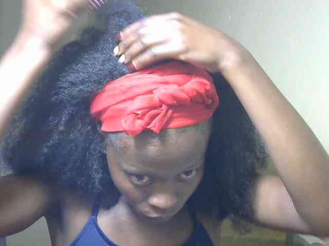 PrettyAlianah webcam