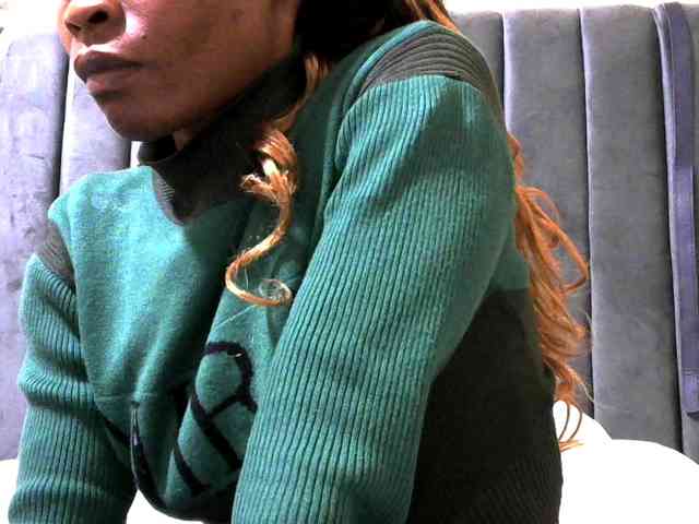 PrettyAlianah webcam