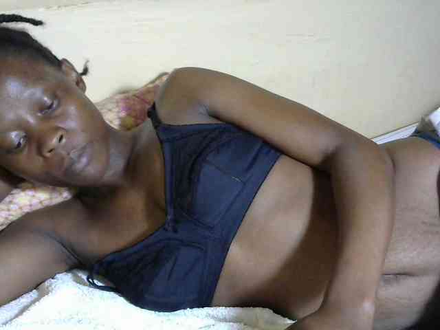 PrettyAlianah webcam