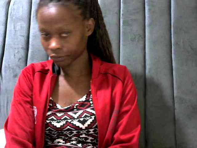 PrettyAlianah webcam