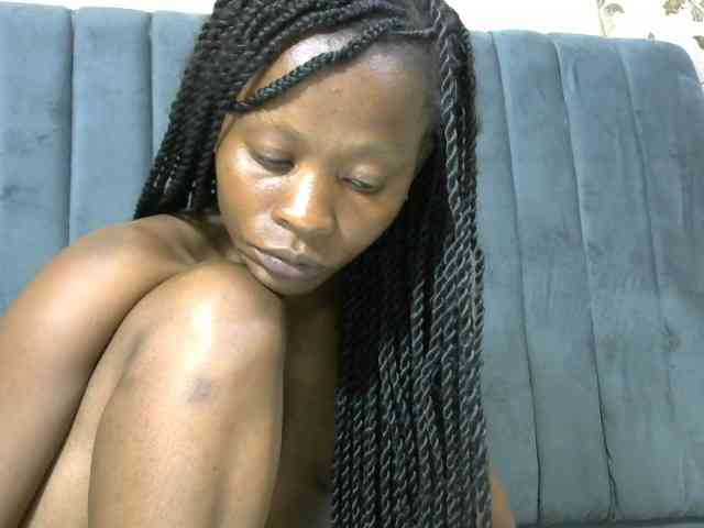 PrettyAlianah webcam