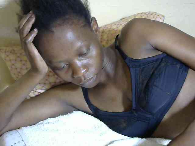 PrettyAlianah webcam