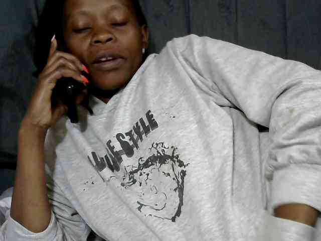 PrettyAlianah webcam