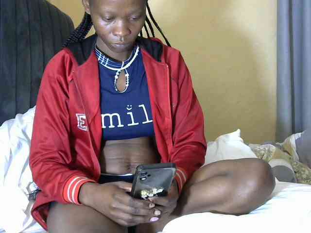 PrettyAlianah webcam