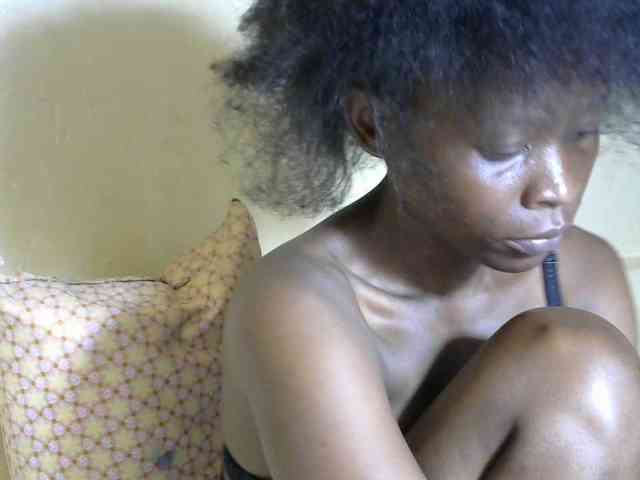 PrettyAlianah webcam