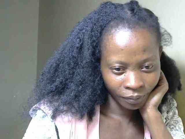 PrettyAlianah webcam