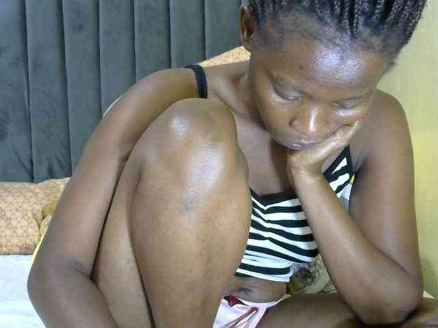 PrettyAlianah Live Webcam on BongaCams