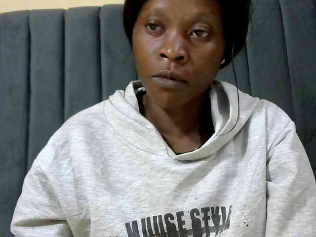 PrettyAlianah webcam