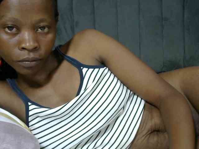 PrettyAlianah webcam