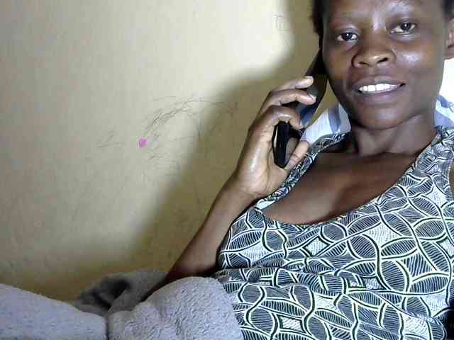 PrettyAlianah webcam