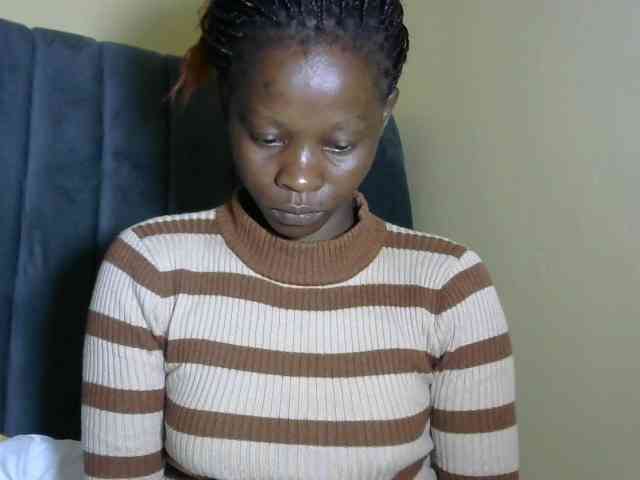 PrettyAlianah webcam