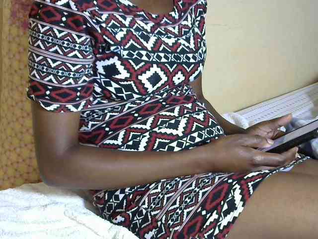 PrettyAlianah webcam