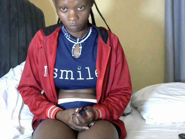 PrettyAlianah webcam