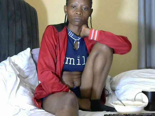 PrettyAlianah webcam