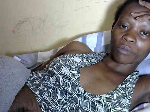 PrettyAlianah webcam